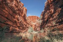 Via_Travel_Australia_Karijini_landscape_gorge_reflection